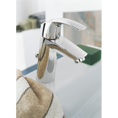 Змішувач для раковини M-розміру Grohe Eurosmart (23322001)