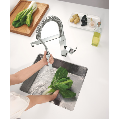 Змішувач для кухні з гнучким виливом Grohe Eurocube (31395000)